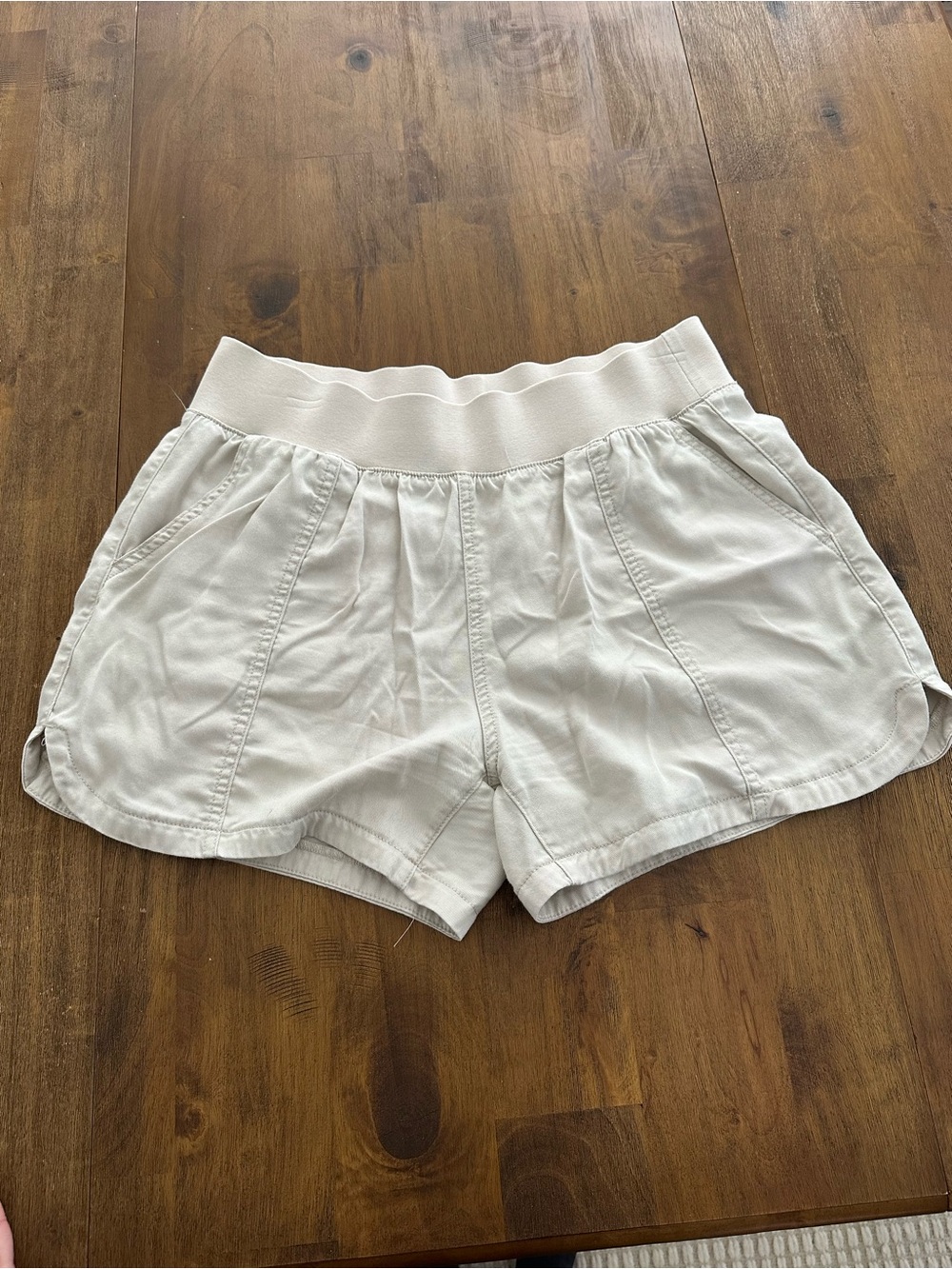Women's Elastic Waist Tan Casual Shorts